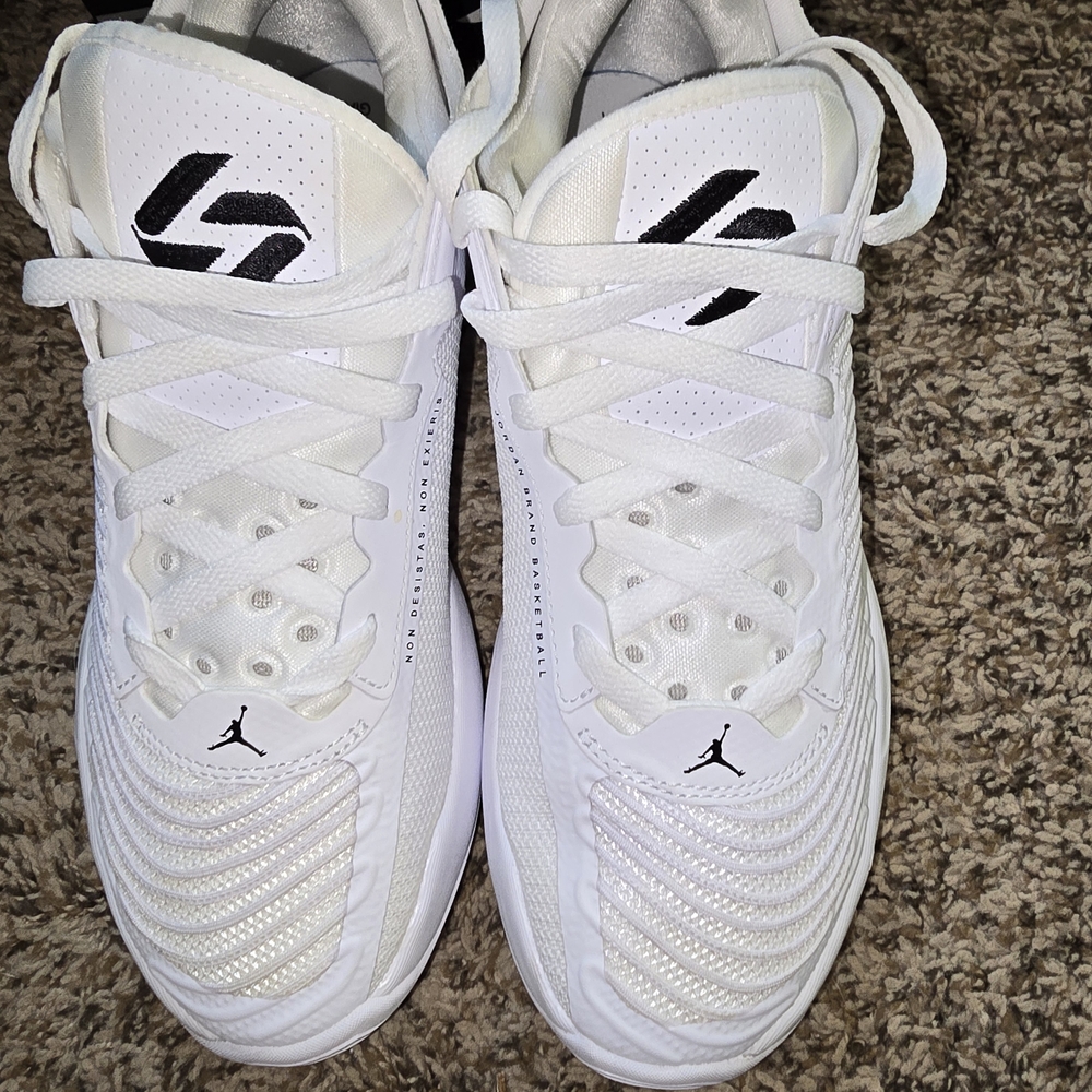 Jordan Luka 1 Sneakers Box